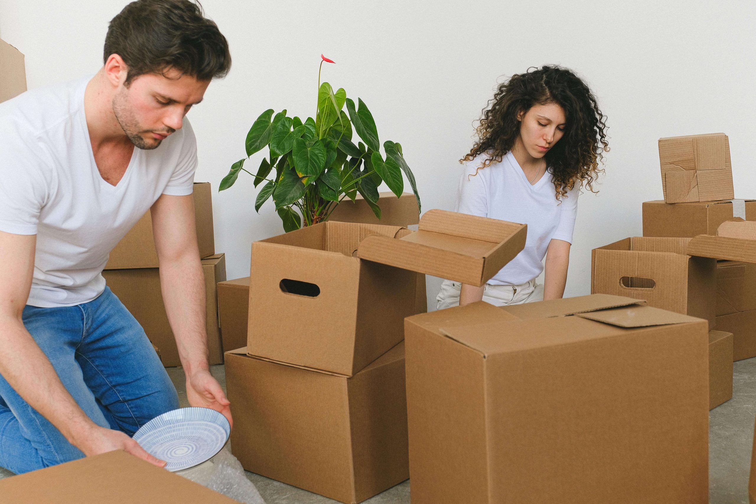How to store your belongings when moving in together